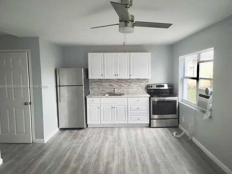 En Renta: $1,500 (1 camas, 1 baños, 1200 Pies cuadrados)