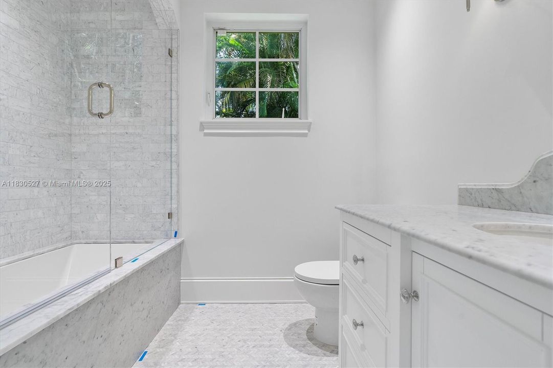 Activo con contrato: $5,995,000 (5 camas, 5 baños, 5119 Pies cuadrados)