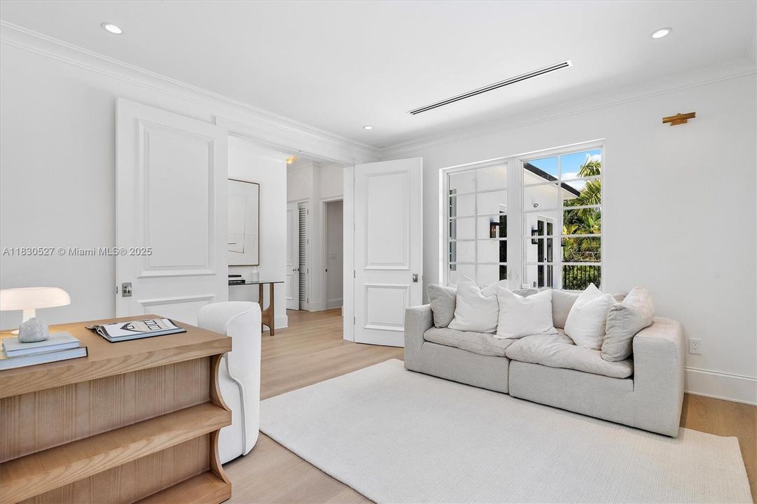 Activo con contrato: $5,995,000 (5 camas, 5 baños, 5119 Pies cuadrados)