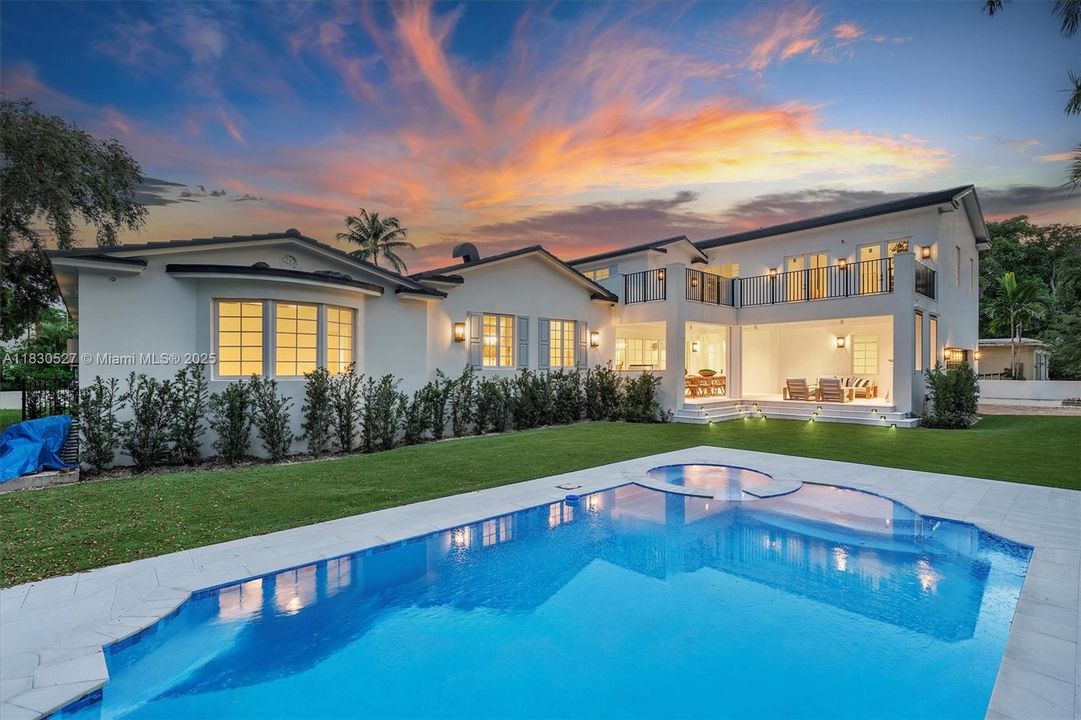 Activo con contrato: $5,995,000 (5 camas, 5 baños, 5119 Pies cuadrados)