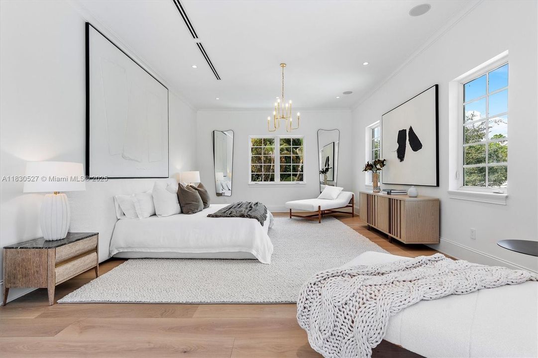 Activo con contrato: $5,995,000 (5 camas, 5 baños, 5119 Pies cuadrados)