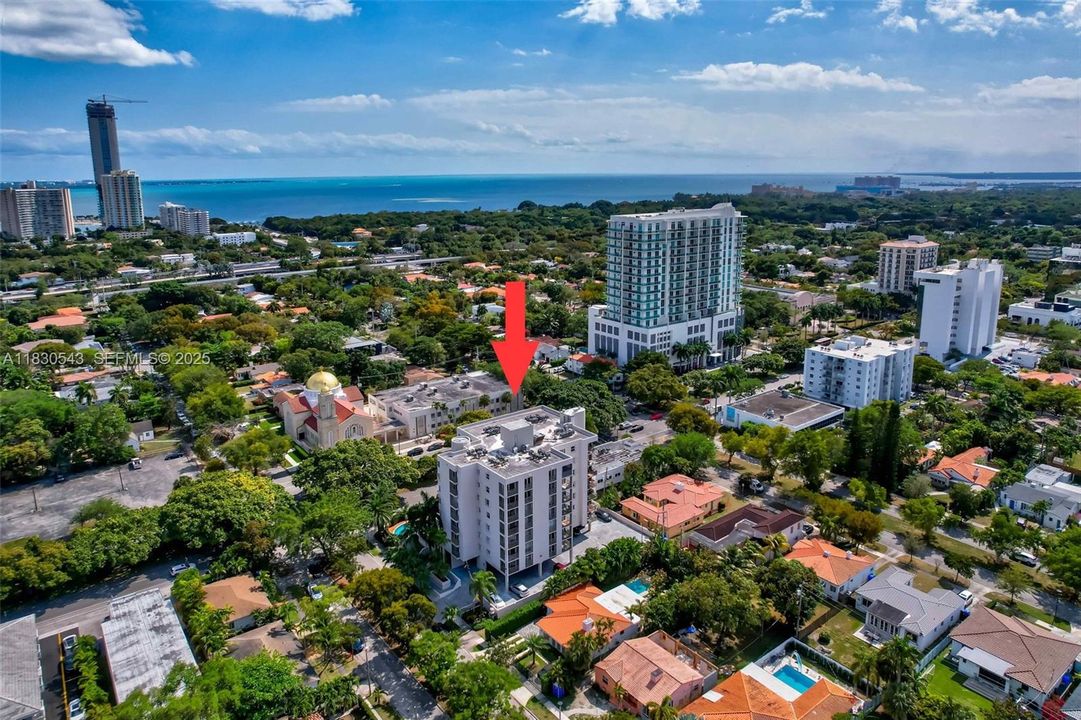 Recently Sold: $299,000 (1 beds, 1 baths, 715 Square Feet)