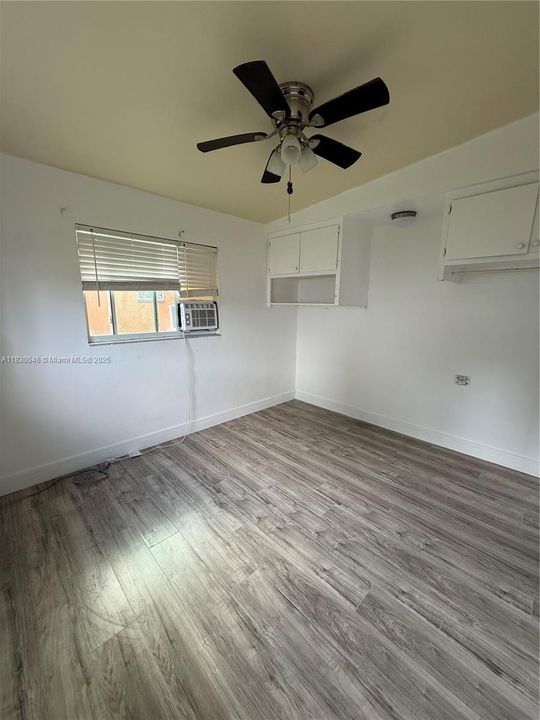 Недавно арендовано: $1,350 (1 спален, 1 ванн, 600 Квадратных фут)