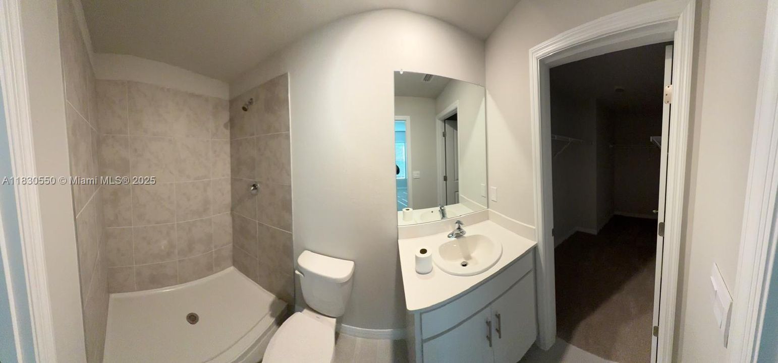 For Rent: $2,200 (4 beds, 2 baths, 1499 Square Feet)