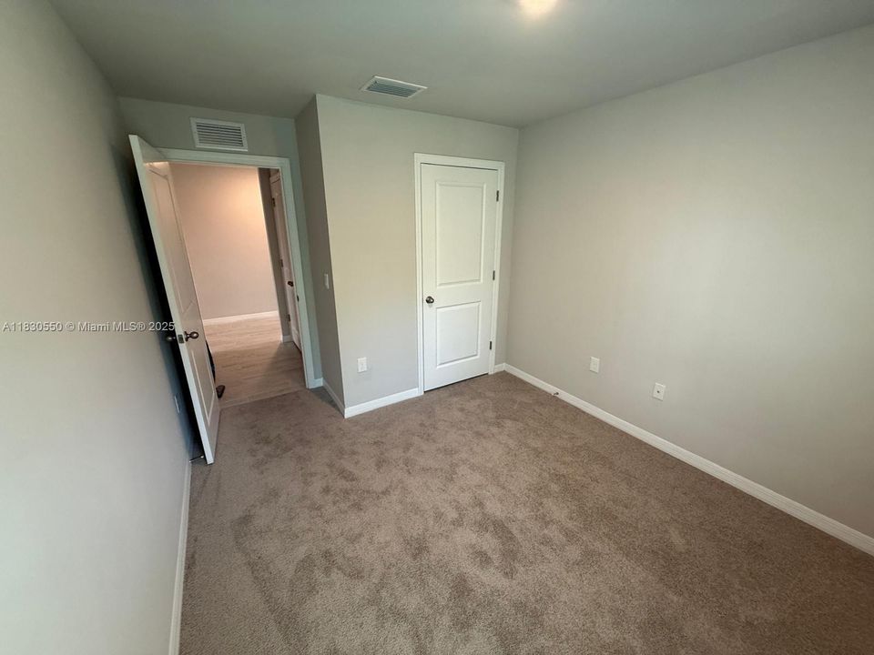 For Rent: $2,200 (4 beds, 2 baths, 1499 Square Feet)