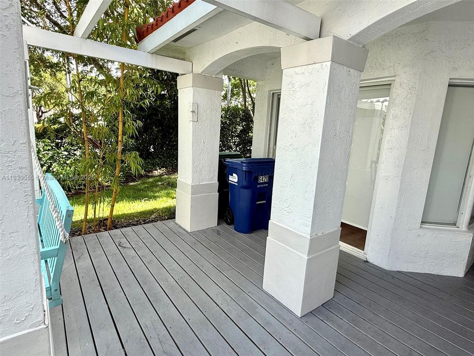 Recently Rented: $4,400 (3 beds, 2 baths, 1898 Square Feet)