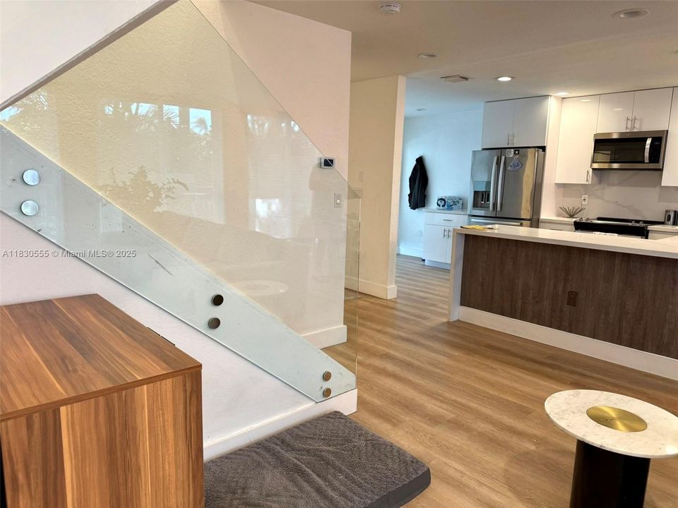 Recently Rented: $4,400 (3 beds, 2 baths, 1898 Square Feet)