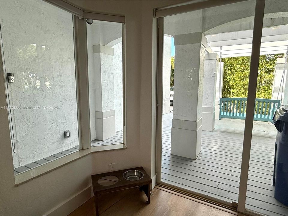 Recently Rented: $4,400 (3 beds, 2 baths, 1898 Square Feet)