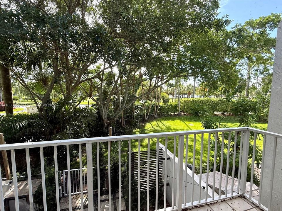 Recently Rented: $4,400 (3 beds, 2 baths, 1898 Square Feet)