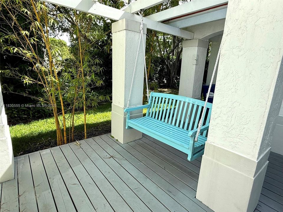 Recently Rented: $4,400 (3 beds, 2 baths, 1898 Square Feet)