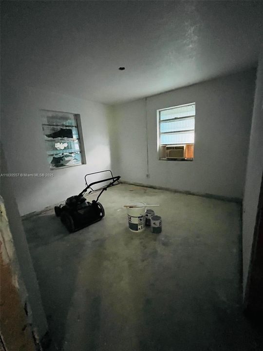 Под контрактом: $230,000 (3 спален, 1 ванн, 973 Квадратных фут)