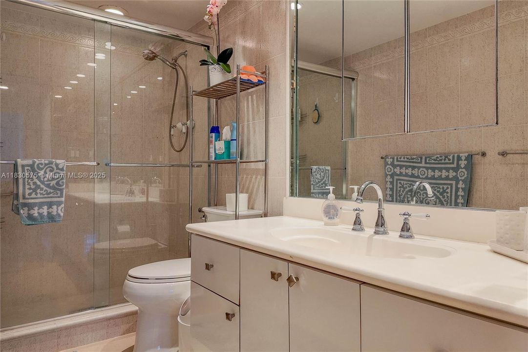 待售: $750,000 (3 贝兹, 2 浴室, 1780 平方英尺)