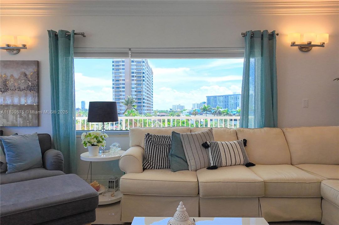 待售: $750,000 (3 贝兹, 2 浴室, 1780 平方英尺)