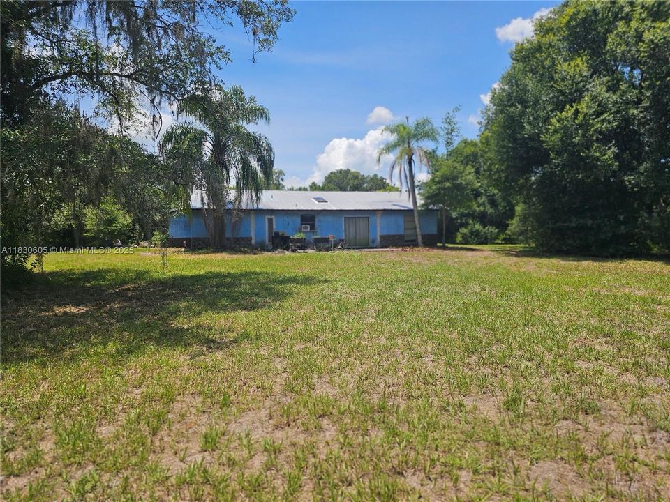 Recently Sold: $275,000 (3 beds, 2 baths, 1472 Square Feet)