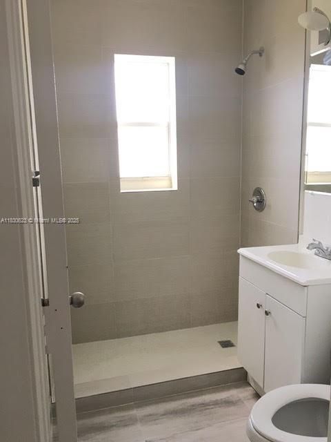 待售: $199,900 (3 贝兹, 2 浴室, 1195 平方英尺)