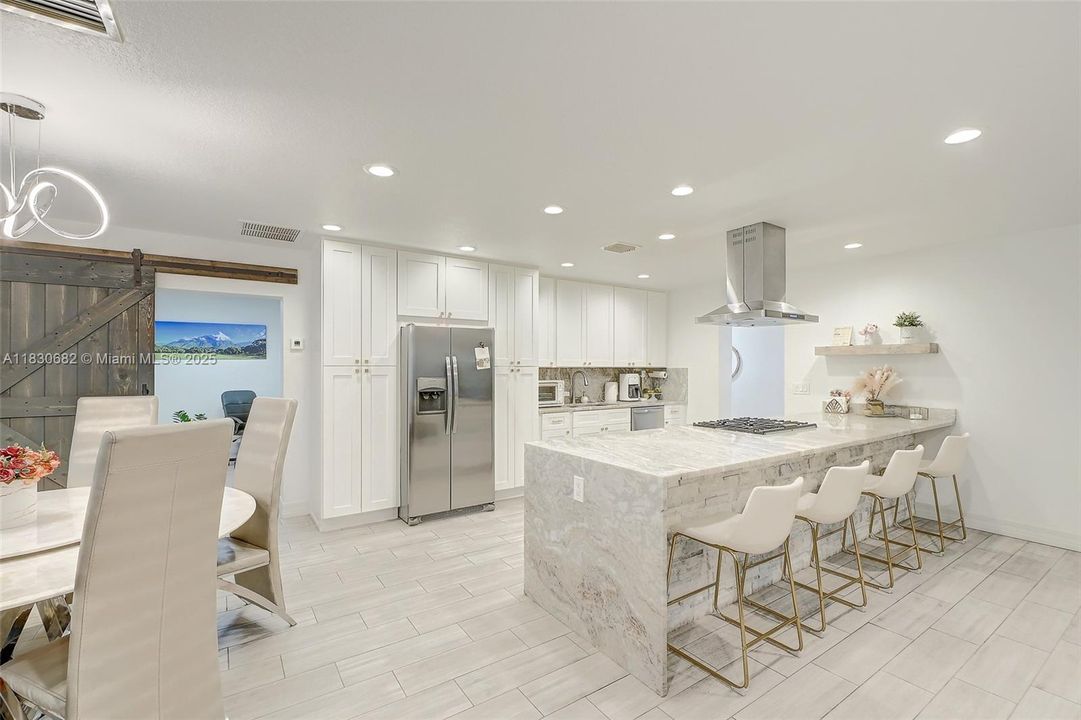 For Sale: $429,000 (3 beds, 2 baths, 2044 Square Feet)