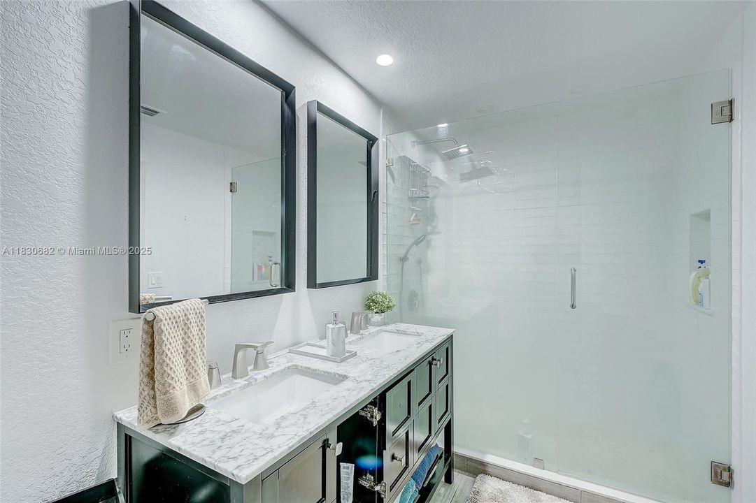 For Sale: $429,000 (3 beds, 2 baths, 2044 Square Feet)