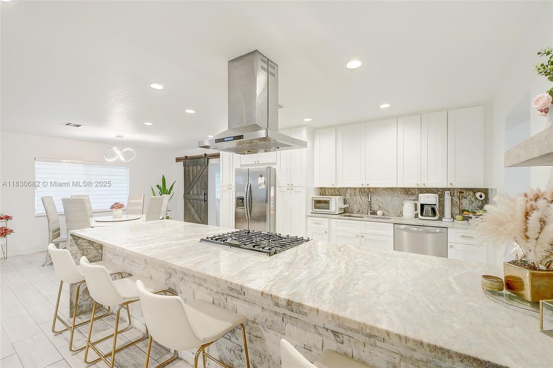 For Sale: $429,000 (3 beds, 2 baths, 2044 Square Feet)