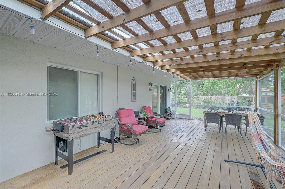 For Sale: $429,000 (3 beds, 2 baths, 2044 Square Feet)