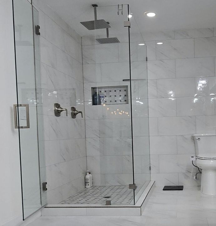 Primary Bedroom Bathroom
