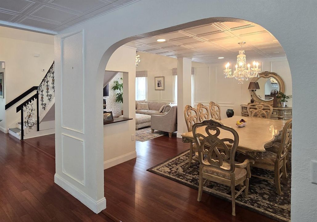 Formal Dining