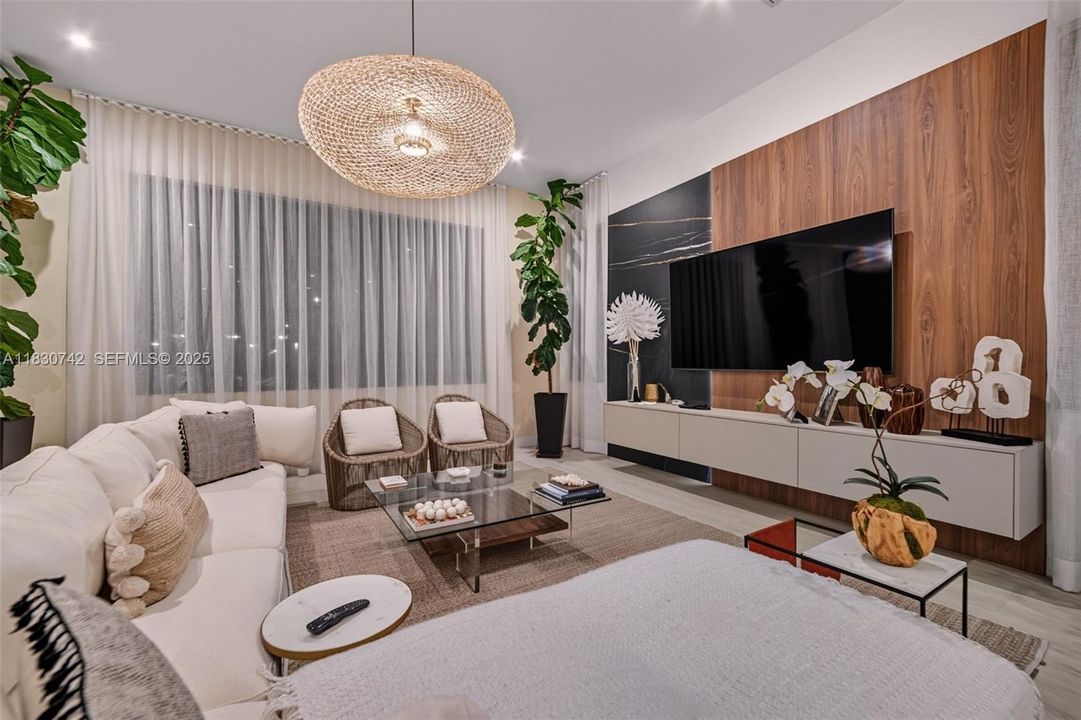 En Renta: $12,500 (4 camas, 4 baños, 3705 Pies cuadrados)