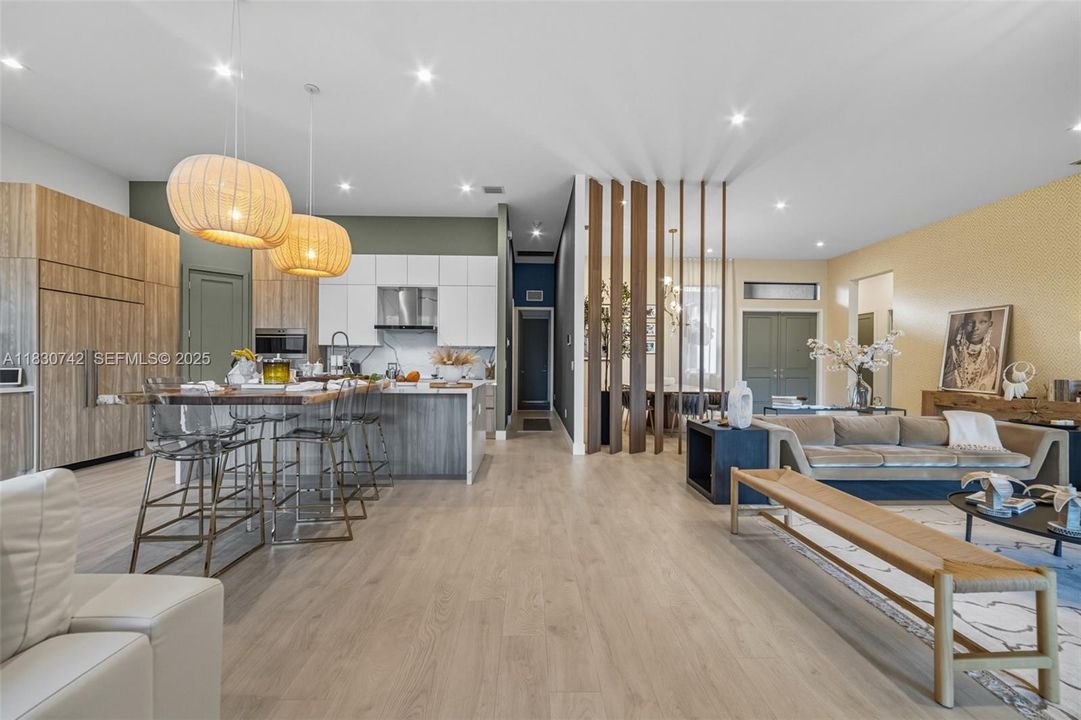 En Renta: $12,500 (4 camas, 4 baños, 3705 Pies cuadrados)