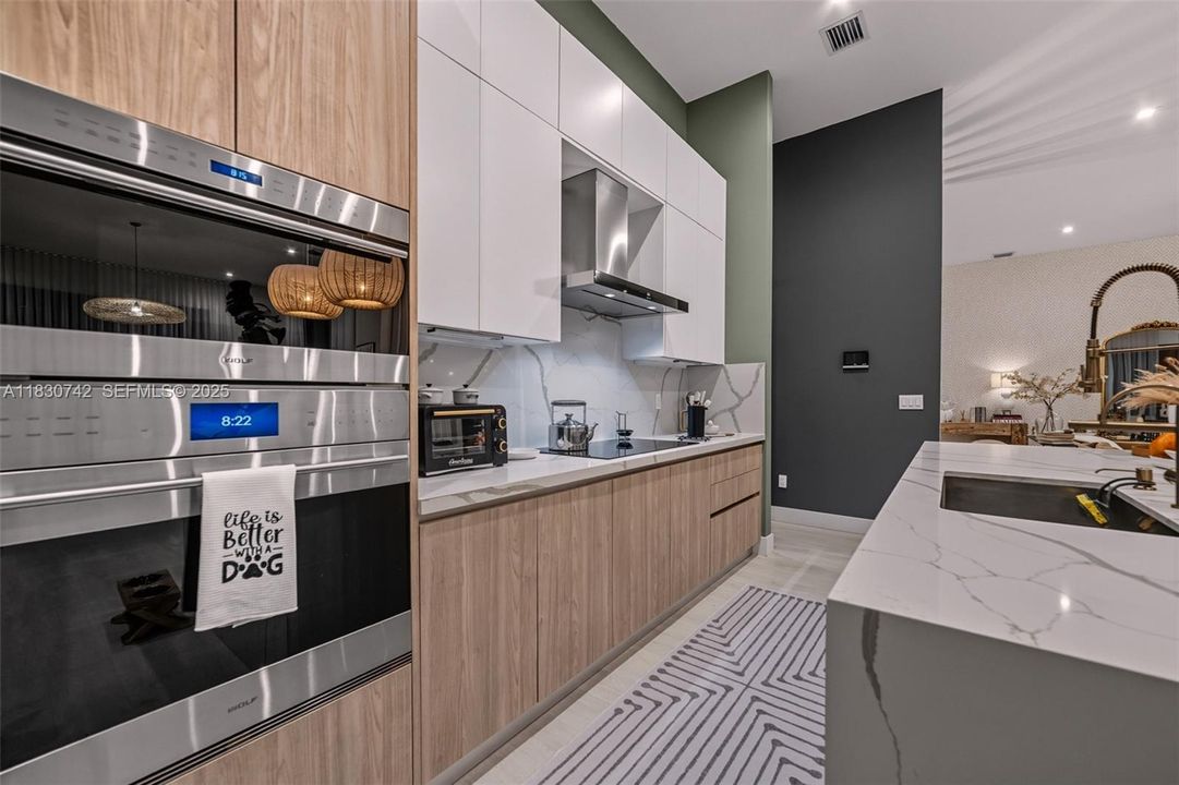 En Renta: $12,500 (4 camas, 4 baños, 3705 Pies cuadrados)