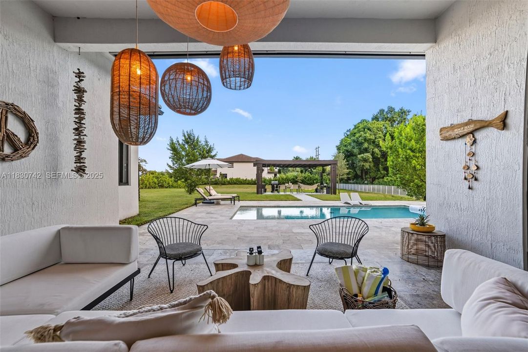 En Renta: $12,500 (4 camas, 4 baños, 3705 Pies cuadrados)