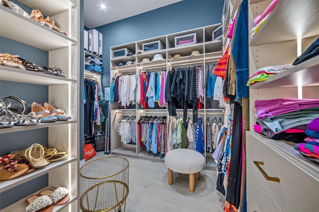 En Renta: $12,500 (4 camas, 4 baños, 3705 Pies cuadrados)