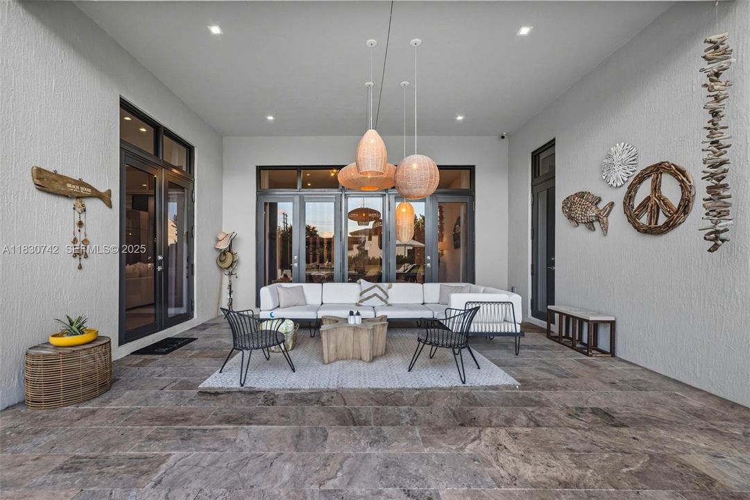 En Renta: $12,500 (4 camas, 4 baños, 3705 Pies cuadrados)