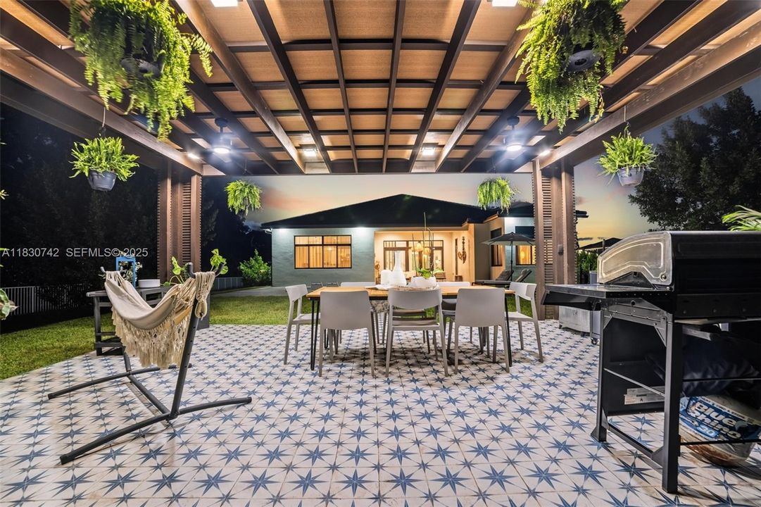 En Renta: $12,500 (4 camas, 4 baños, 3705 Pies cuadrados)