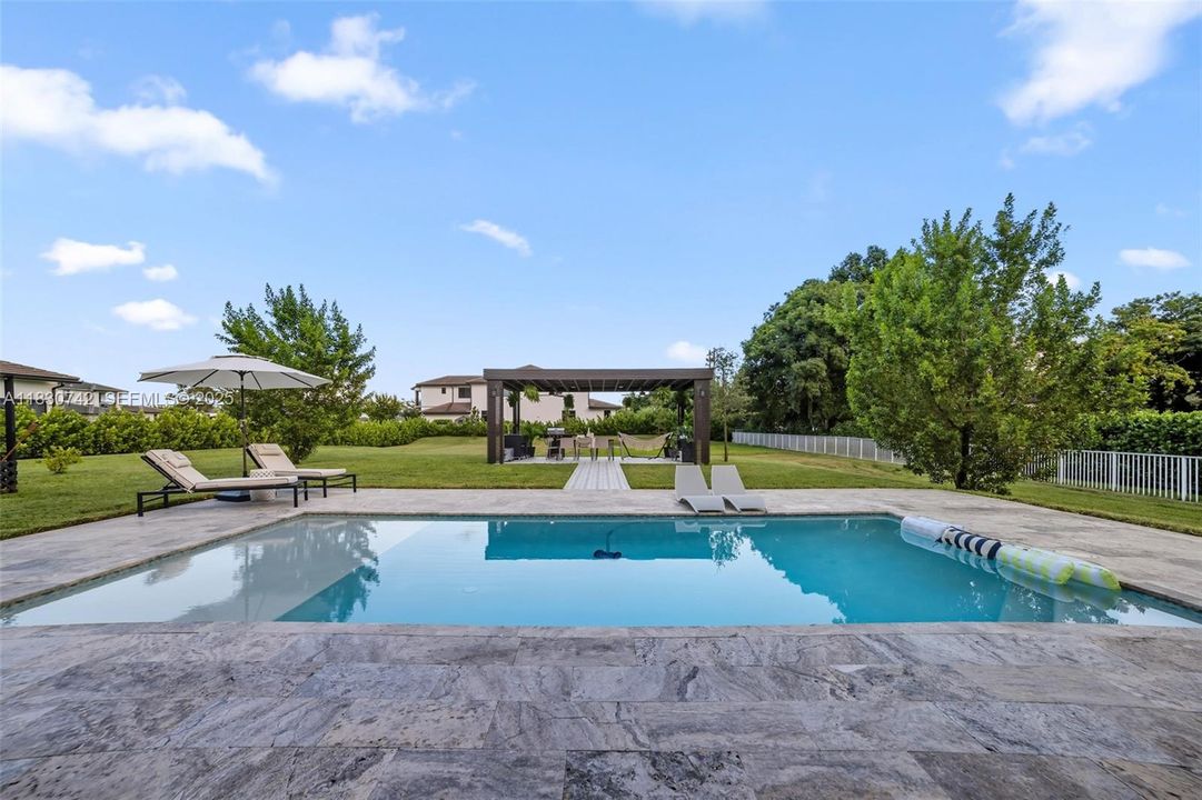 En Renta: $12,500 (4 camas, 4 baños, 3705 Pies cuadrados)