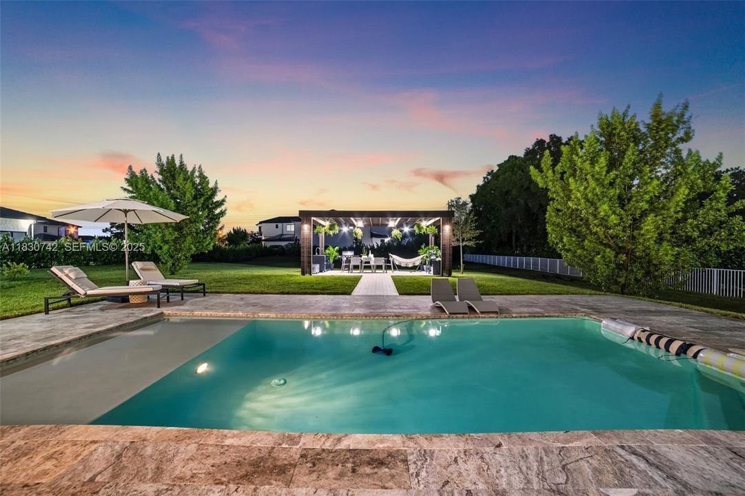 En Renta: $12,500 (4 camas, 4 baños, 3705 Pies cuadrados)