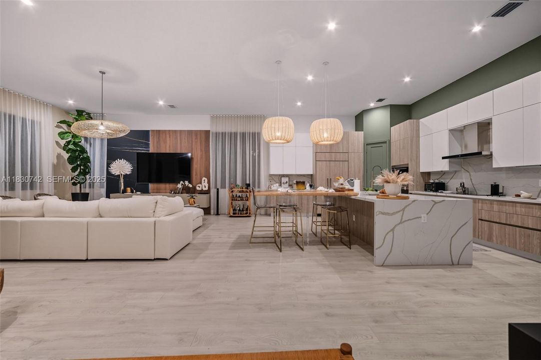 En Renta: $12,500 (4 camas, 4 baños, 3705 Pies cuadrados)