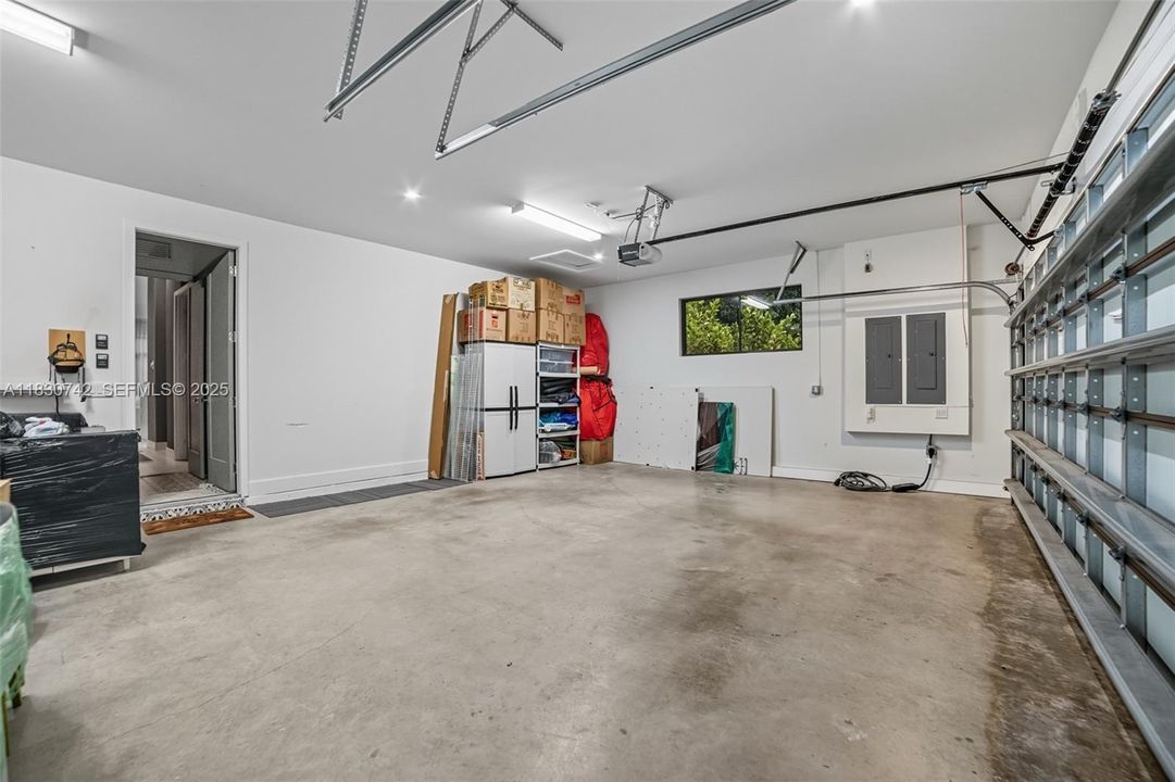 En Renta: $12,500 (4 camas, 4 baños, 3705 Pies cuadrados)