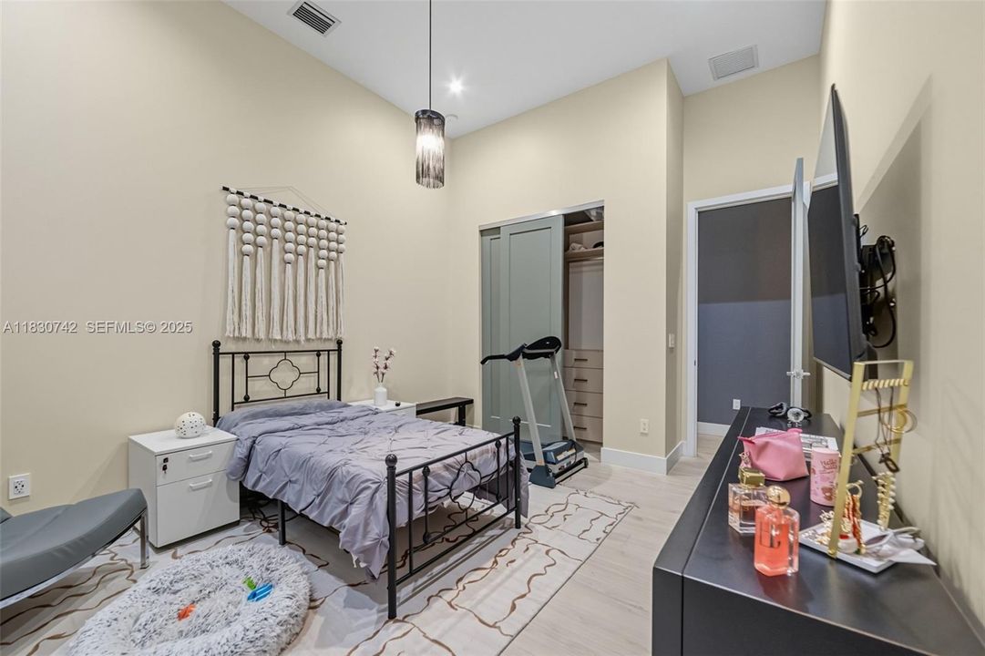 En Renta: $12,500 (4 camas, 4 baños, 3705 Pies cuadrados)