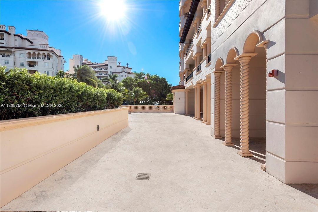 For Sale: $14,000,000 (6 beds, 6 baths, 5217 Square Feet)