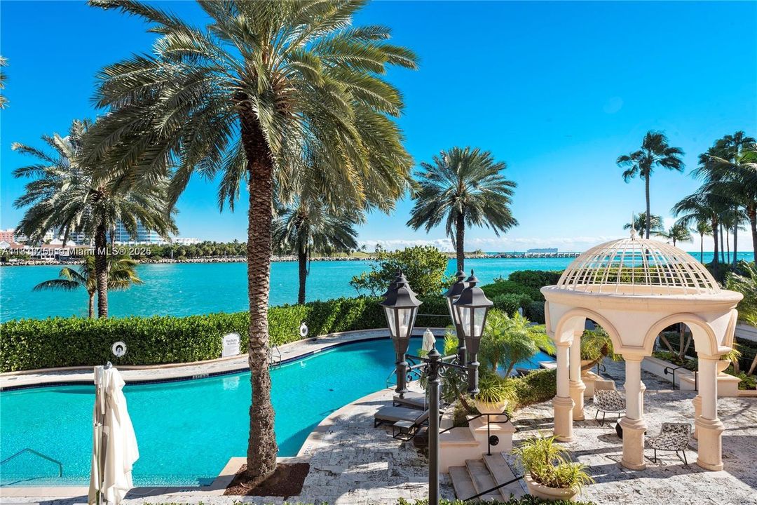 For Sale: $14,000,000 (6 beds, 6 baths, 5217 Square Feet)