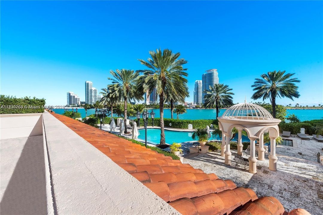 For Sale: $14,000,000 (6 beds, 6 baths, 5217 Square Feet)