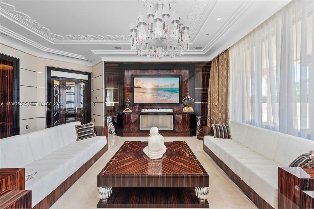 For Sale: $14,000,000 (6 beds, 6 baths, 5217 Square Feet)