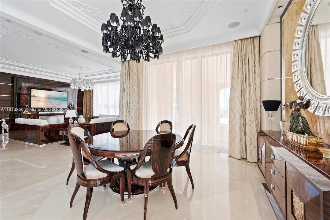For Sale: $14,000,000 (6 beds, 6 baths, 5217 Square Feet)