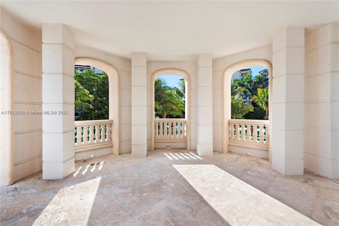 For Sale: $14,000,000 (6 beds, 6 baths, 5217 Square Feet)