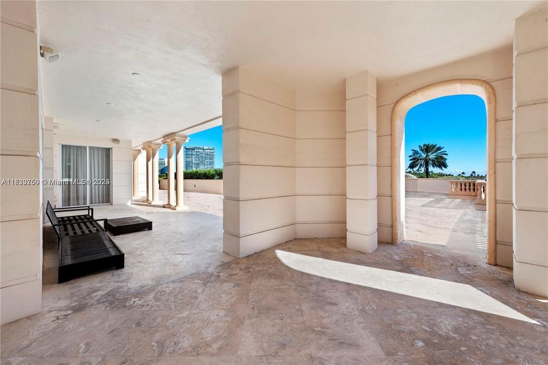 For Sale: $14,000,000 (6 beds, 6 baths, 5217 Square Feet)