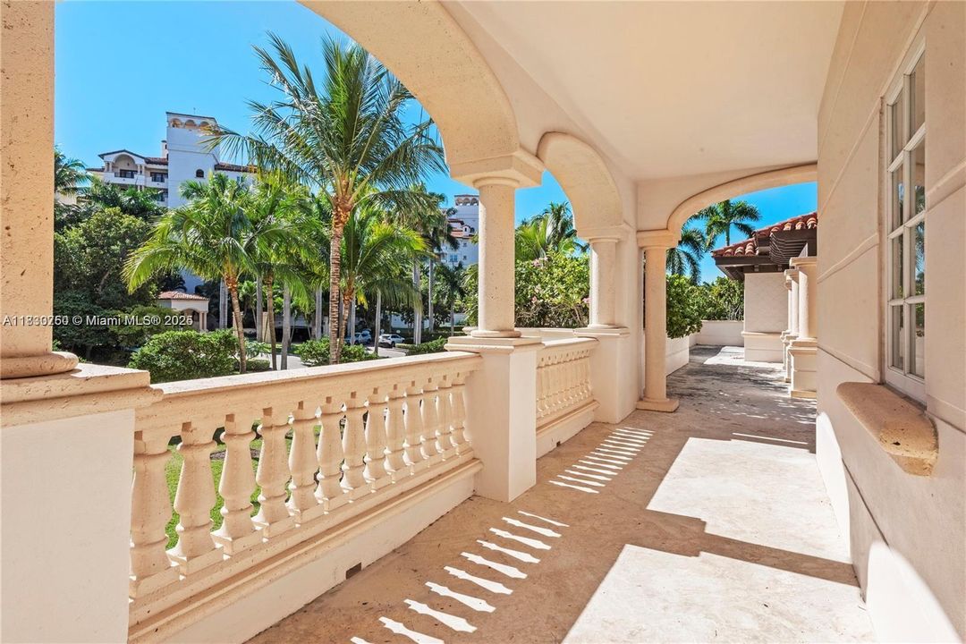 For Sale: $14,000,000 (6 beds, 6 baths, 5217 Square Feet)