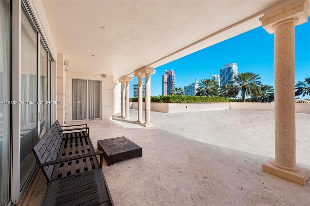 For Sale: $14,000,000 (6 beds, 6 baths, 5217 Square Feet)