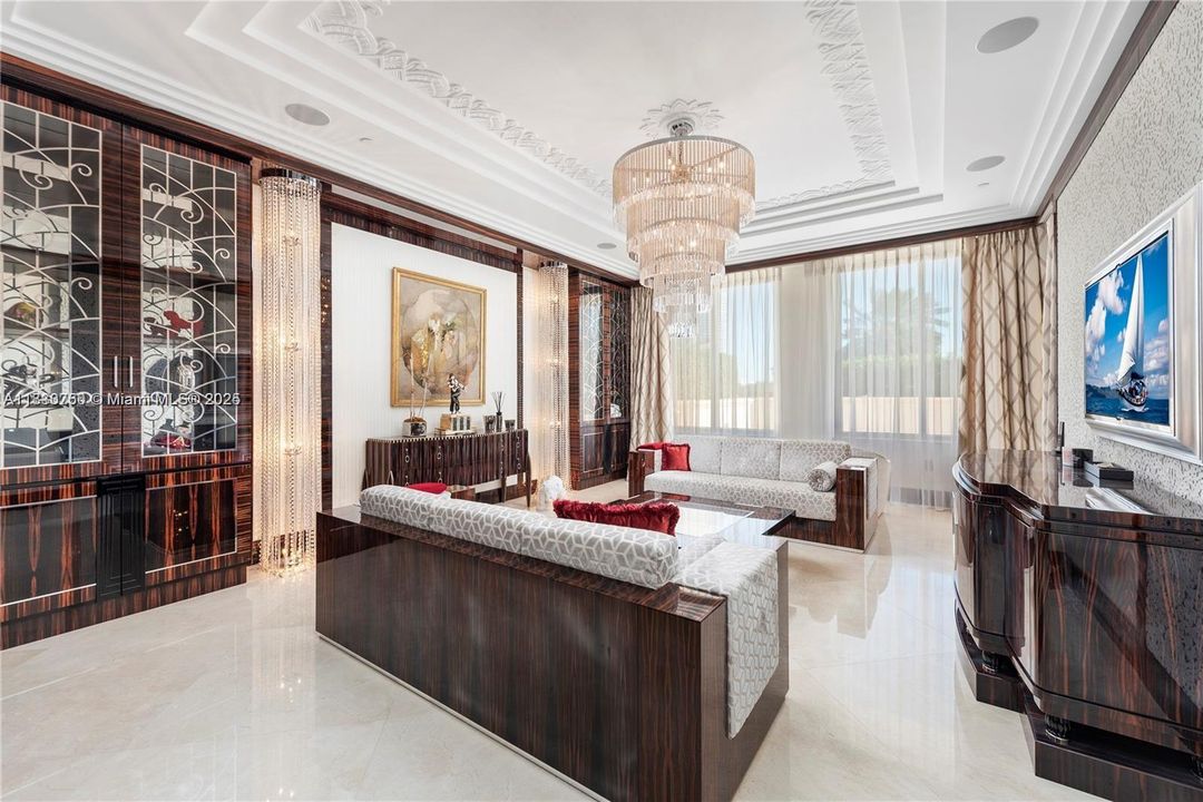For Sale: $14,000,000 (6 beds, 6 baths, 5217 Square Feet)