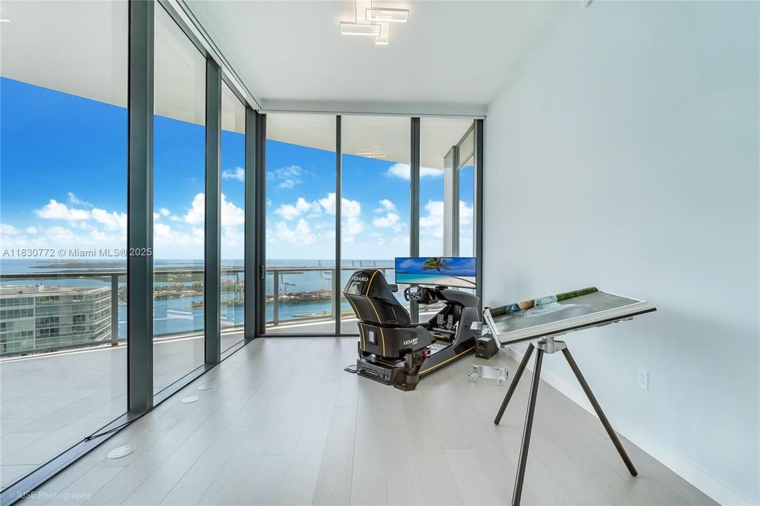 For Sale: $10,875,000 (4 beds, 4 baths, 3186 Square Feet)