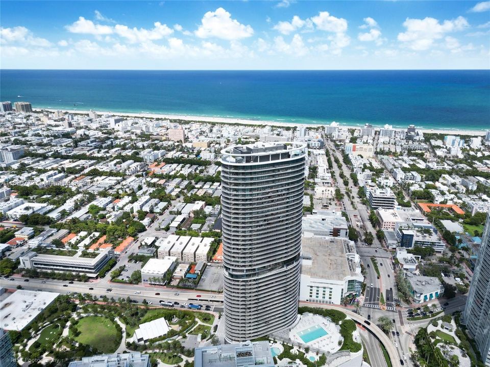 For Sale: $10,875,000 (4 beds, 4 baths, 3186 Square Feet)
