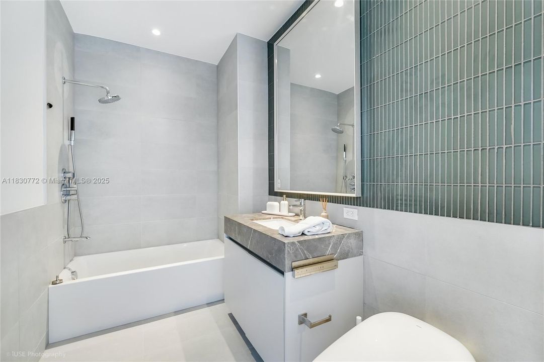 For Sale: $10,875,000 (4 beds, 4 baths, 3186 Square Feet)